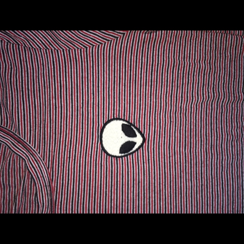 brandy melville alien patch t-shirt